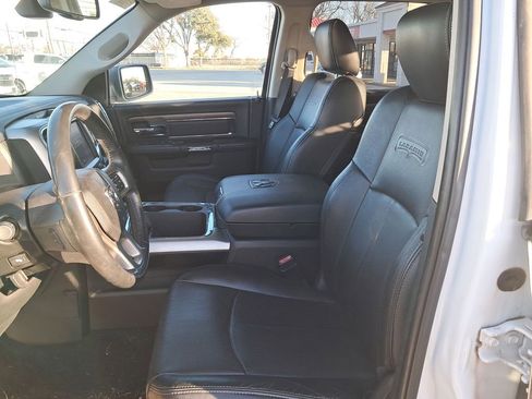 Used 2018 RAM 1500 Laramie w/ Convenience Group image 10