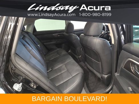 Used 2014 Nissan Altima 2.5 SL w/ Moonroof Package FWD image 9