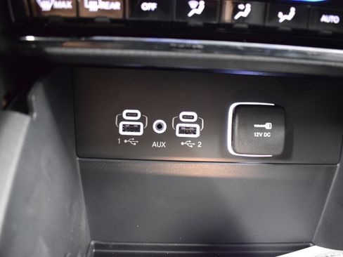 New 2025 Jeep Grand Cherokee L Limited w/ Black Appearance Package image 17