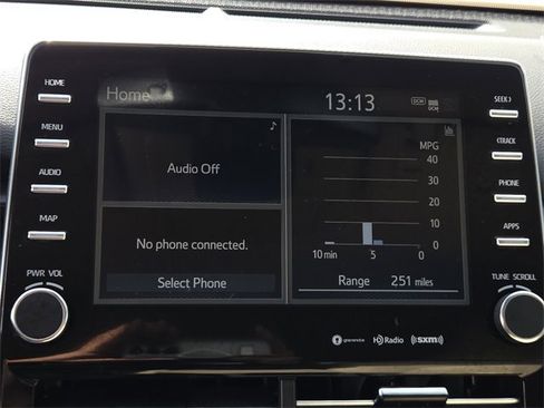 Used 2022 Toyota Avalon XLE image 18