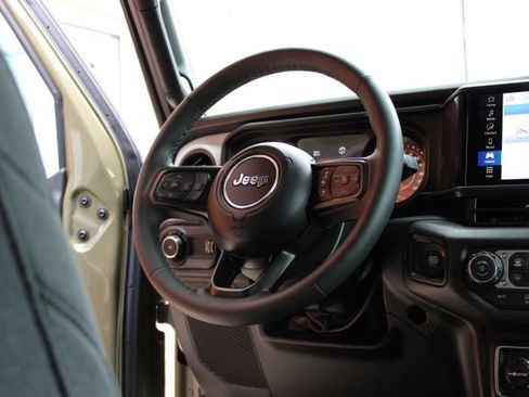 Used 2026 Jeep Wrangler Unlimited Sport AWD/4WD image 44