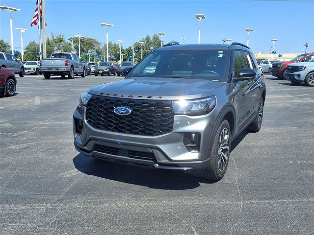 Certified 2025 Ford Explorer ST-Line AWD/4WD image 1