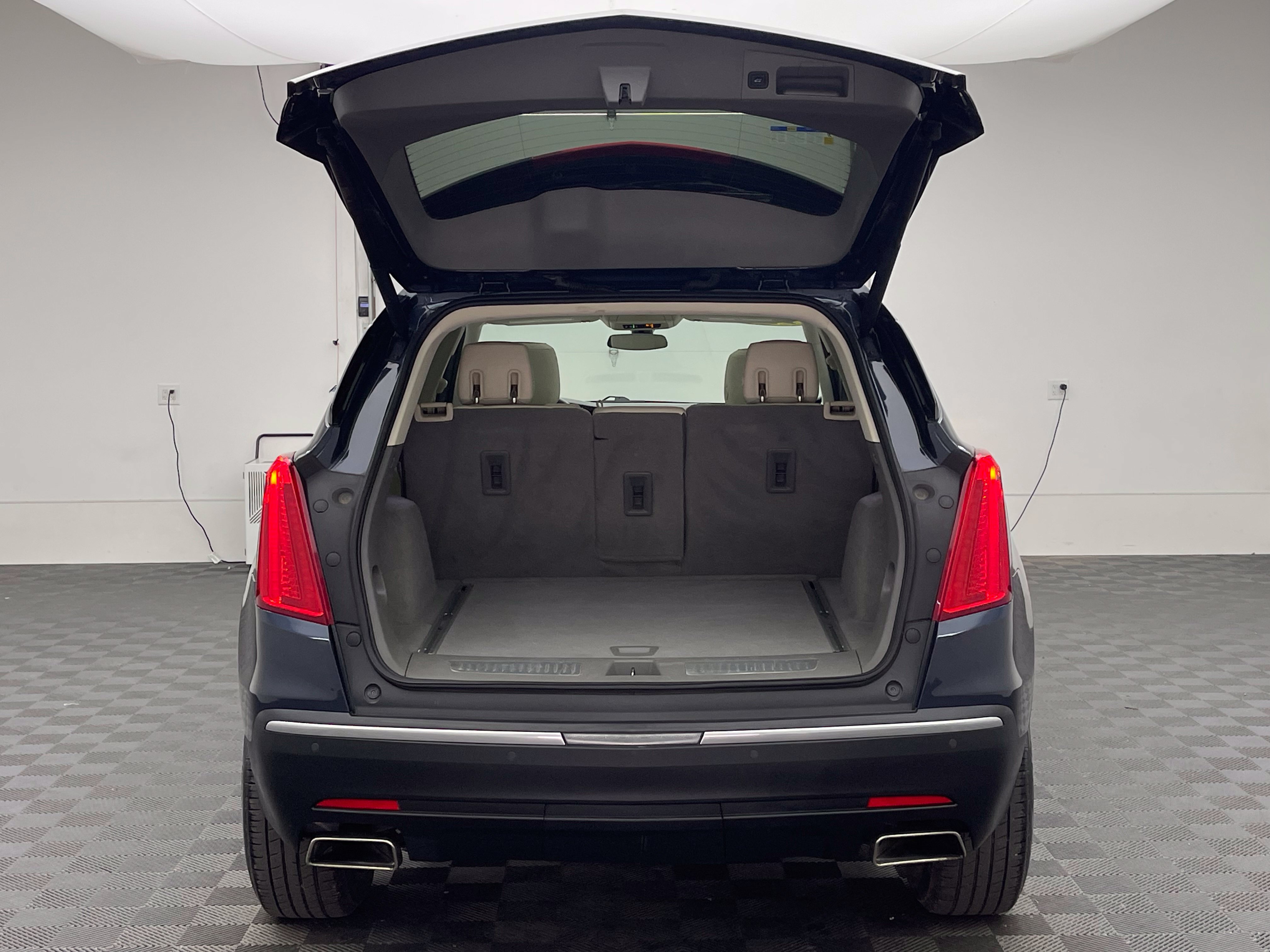 Used 2018 Cadillac XT5 Luxury FWD image 10