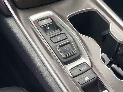 Used 2022 Honda Accord Sport image 11