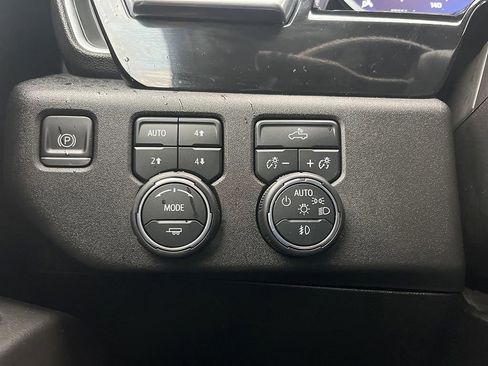 Used 2022 Chevrolet Silverado 1500 RST image 28