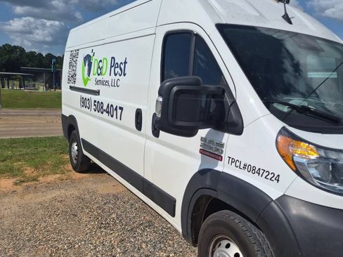 Used 2022 RAM ProMaster 2500 w/ Driver Convenience Group FWD image 3