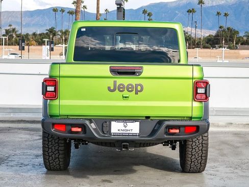 New 2025 Jeep Gladiator Mojave image 8