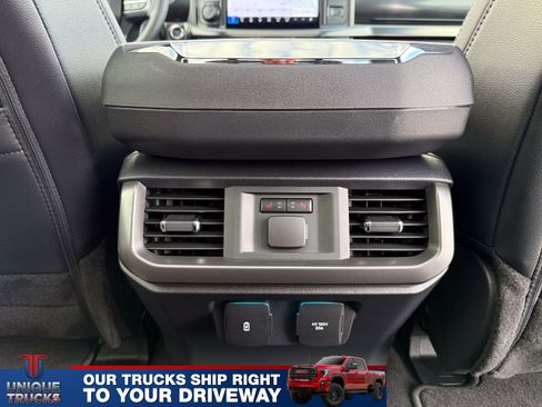 Used 2025 Ford F150 Lariat w/ Equipment Group 502A High image 32