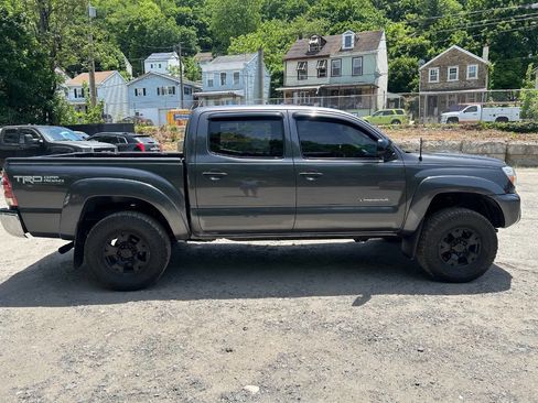 Used 2013 Toyota Tacoma 4x4 Double Cab w/ TRD Off-Road Pkg image 6