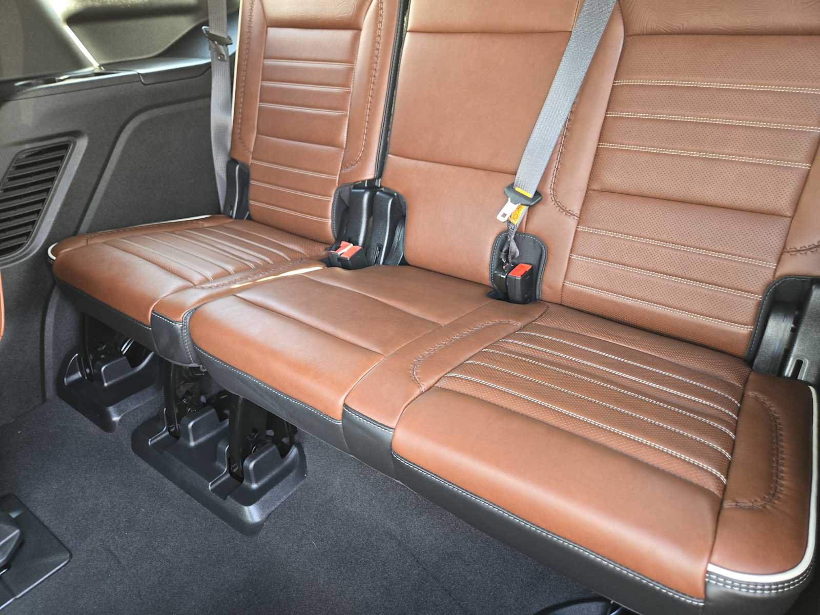 Certified 2023 GMC Yukon Denali Ultimate AWD/4WD image 31