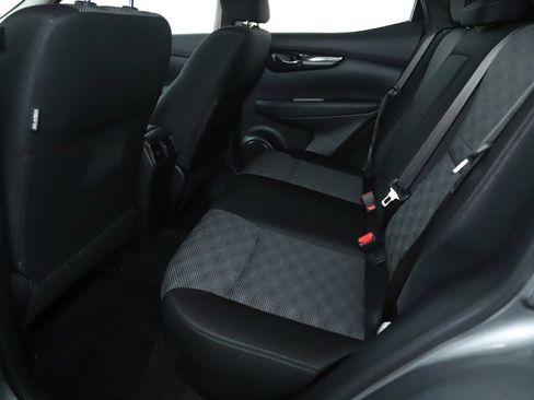 Used 2019 Nissan Rogue Sport SV image 14