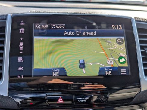 Used 2018 Honda Pilot Elite image 34
