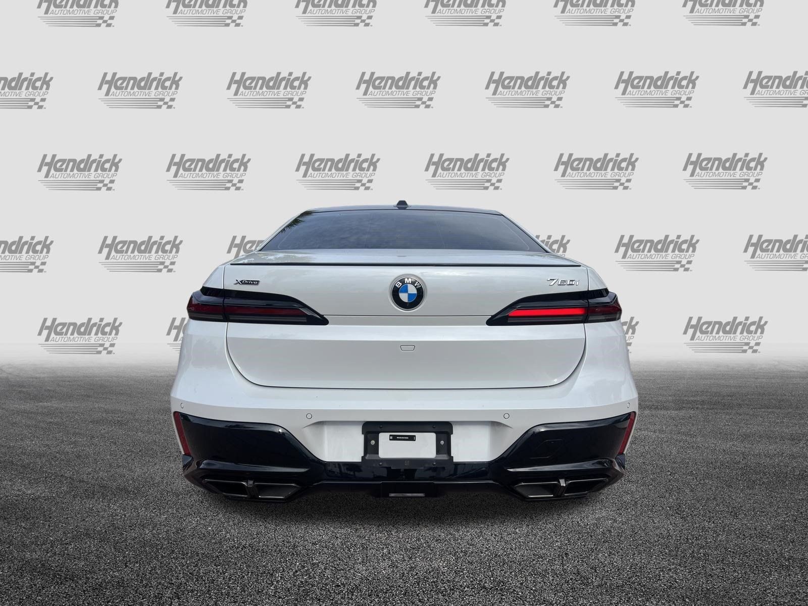 Certified 2025 BMW 760i xDrive AWD/4WD image 9