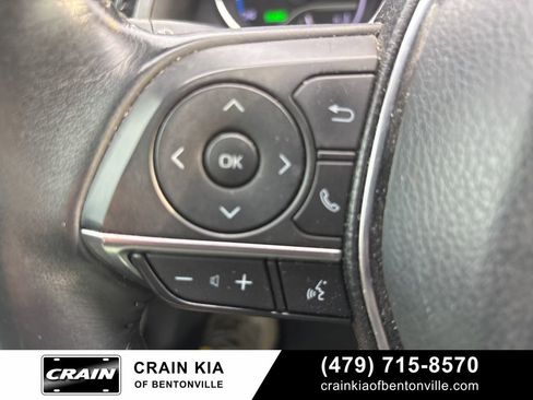 Used 2020 Toyota Camry XLE FWD image 29