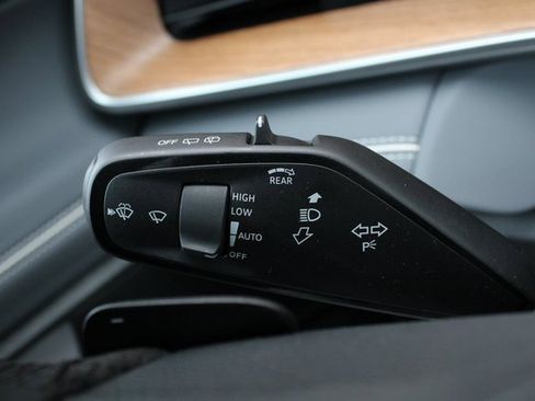 New 2026 Volkswagen Tiguan SEL R-Line image 13