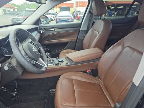 Used 2019 Alfa Romeo Stelvio Ti AWD/4WD image 7