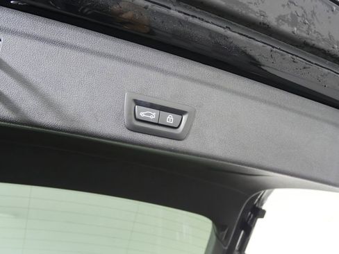 Certified 2023 BMW X6 xDrive40i w/ M Sport Package image 18