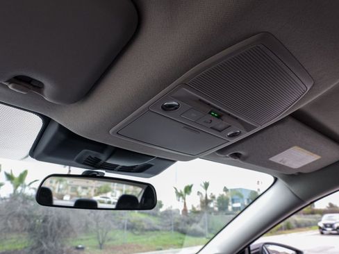 New 2026 Nissan Sentra SR w/ Floor Mat Package FWD image 31