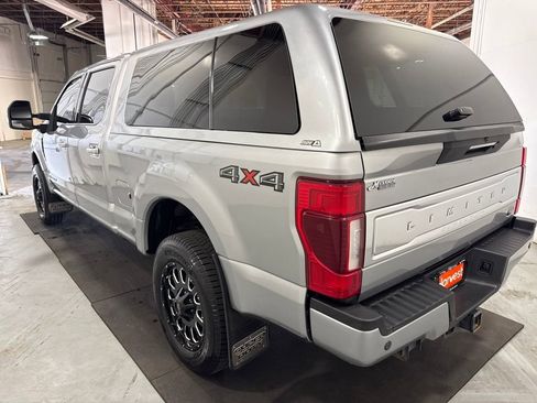 Used 2020 Ford F350 Limited image 5