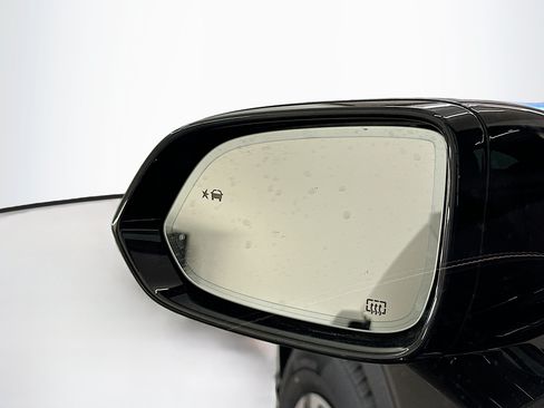 Used 2024 Chevrolet Blazer EV LT AWD/4WD image 16