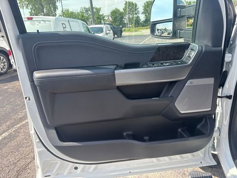 Certified 2025 Ford F350 Lariat w/ Lariat Ultimate Package AWD/4WD image 20