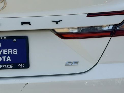 Used 2025 Toyota Camry SE FWD image 10
