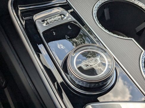 New 2025 Cadillac Lyriq Luxury w/ LPO, Floor Liner Package image 31