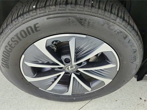 Used 2024 Lexus RZ 450e Premium w/ Technology Package image 57