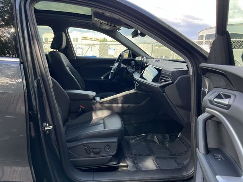 Used 2025 Audi Q5 Premium w/ Convenience Package AWD/4WD image 21