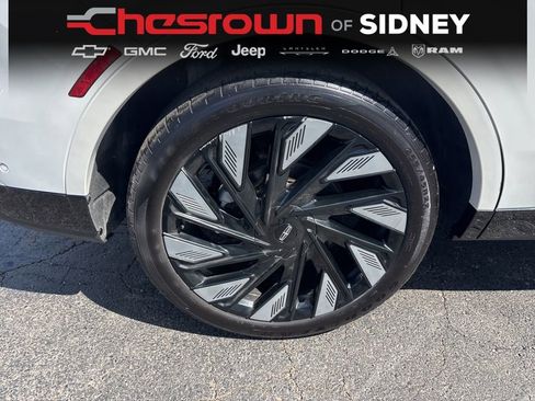 Used 2024 Lincoln Nautilus Reserve w/ Equipment Group 203A AWD/4WD image 11
