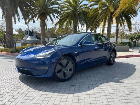 Used 2018 Tesla Model 3 Long Range image 8