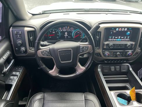 Used 2018 GMC Sierra 1500 Denali AWD/4WD image 27