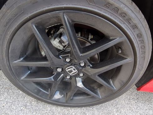Used 2025 Honda Civic Sport image 6