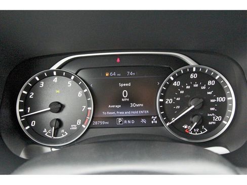 Certified 2024 Nissan Frontier SV image 12