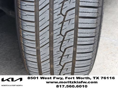 Used 2025 Chrysler Pacifica Select FWD image 10