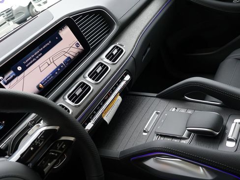 New 2026 Mercedes-Benz GLS 450 4MATIC image 22