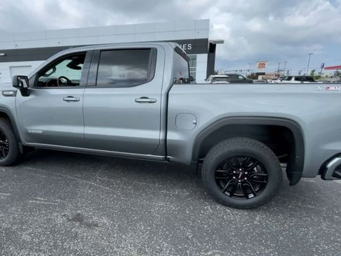 Used 2025 GMC Sierra 1500 Elevation AWD/4WD image 3