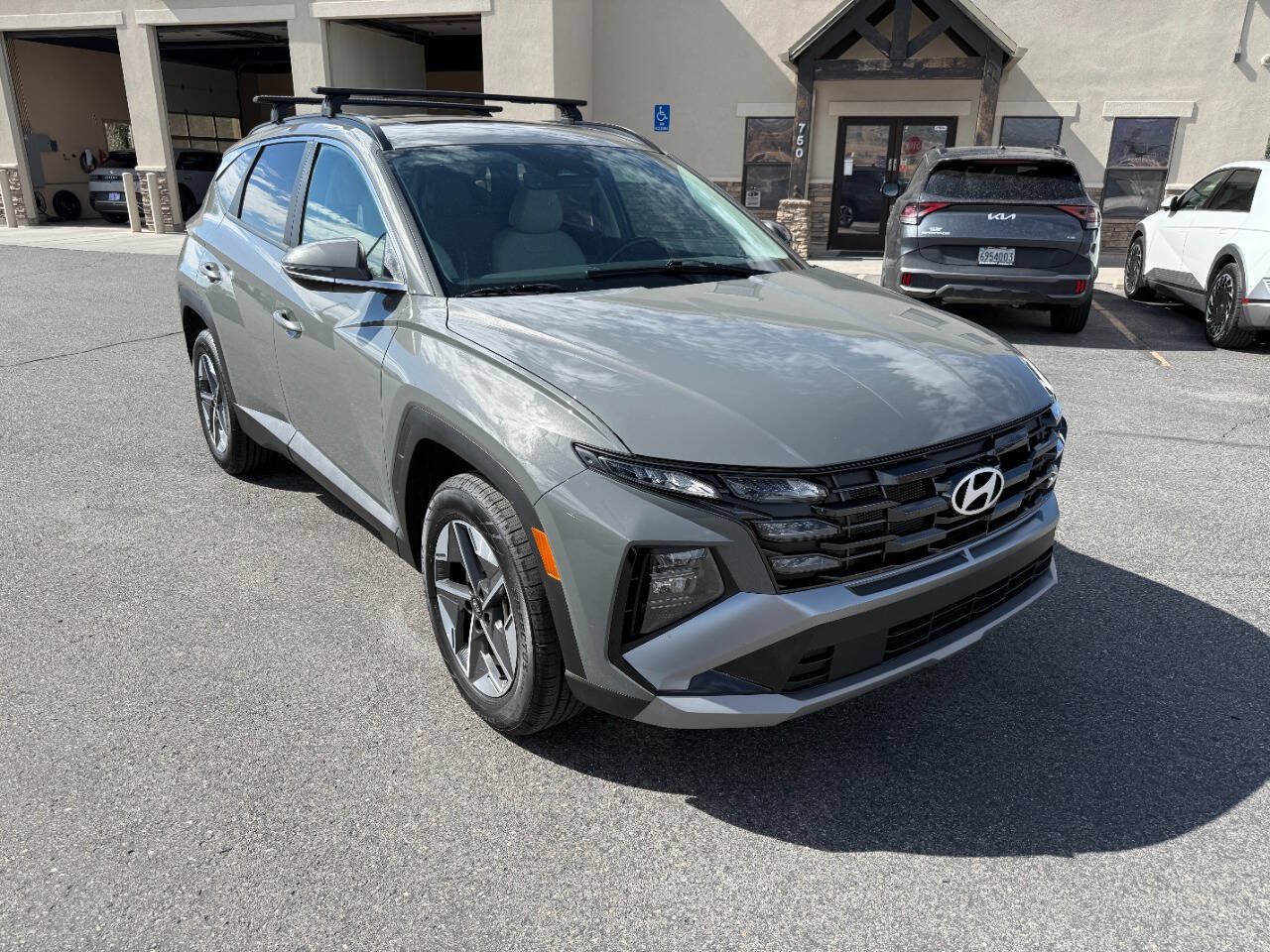 Used 2025 Hyundai Tucson SEL AWD/4WD image 1