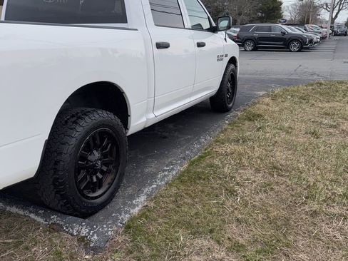 Used 2017 RAM 1500 Express image 4