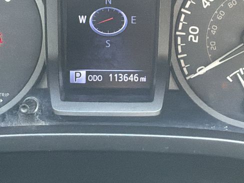 Used 2016 Toyota Tacoma TRD Sport w/ Towing Package image 22