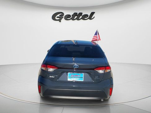 Certified 2025 Toyota Corolla LE FWD image 5