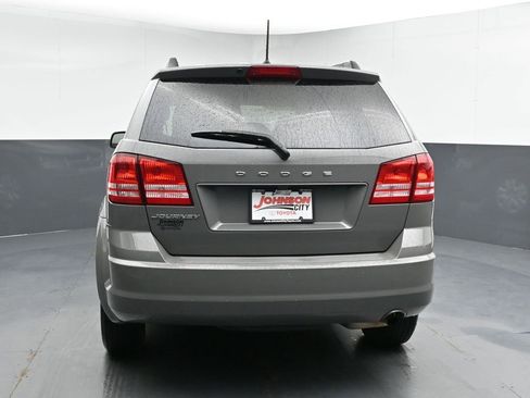 Used 2019 Dodge Journey SE image 7