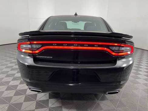 Used 2023 Dodge Charger SXT RWD image 10