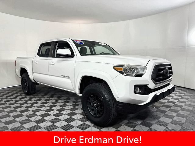 Certified 2021 Toyota Tacoma SR5 RWD image 1
