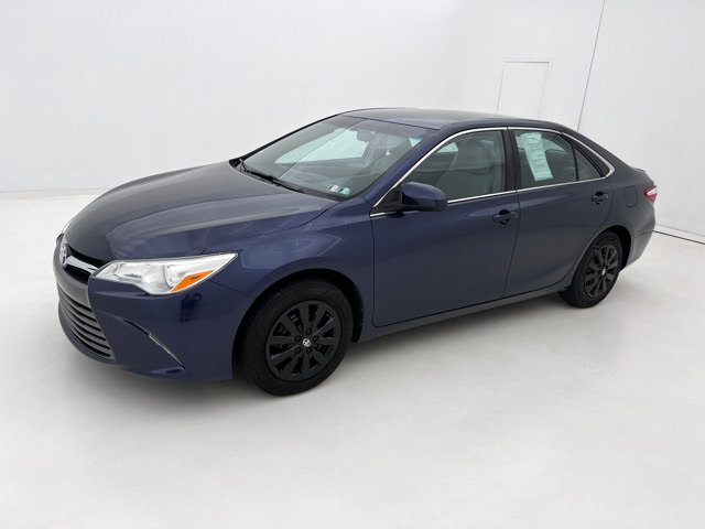 Used 2016 Toyota Camry LE FWD image 5