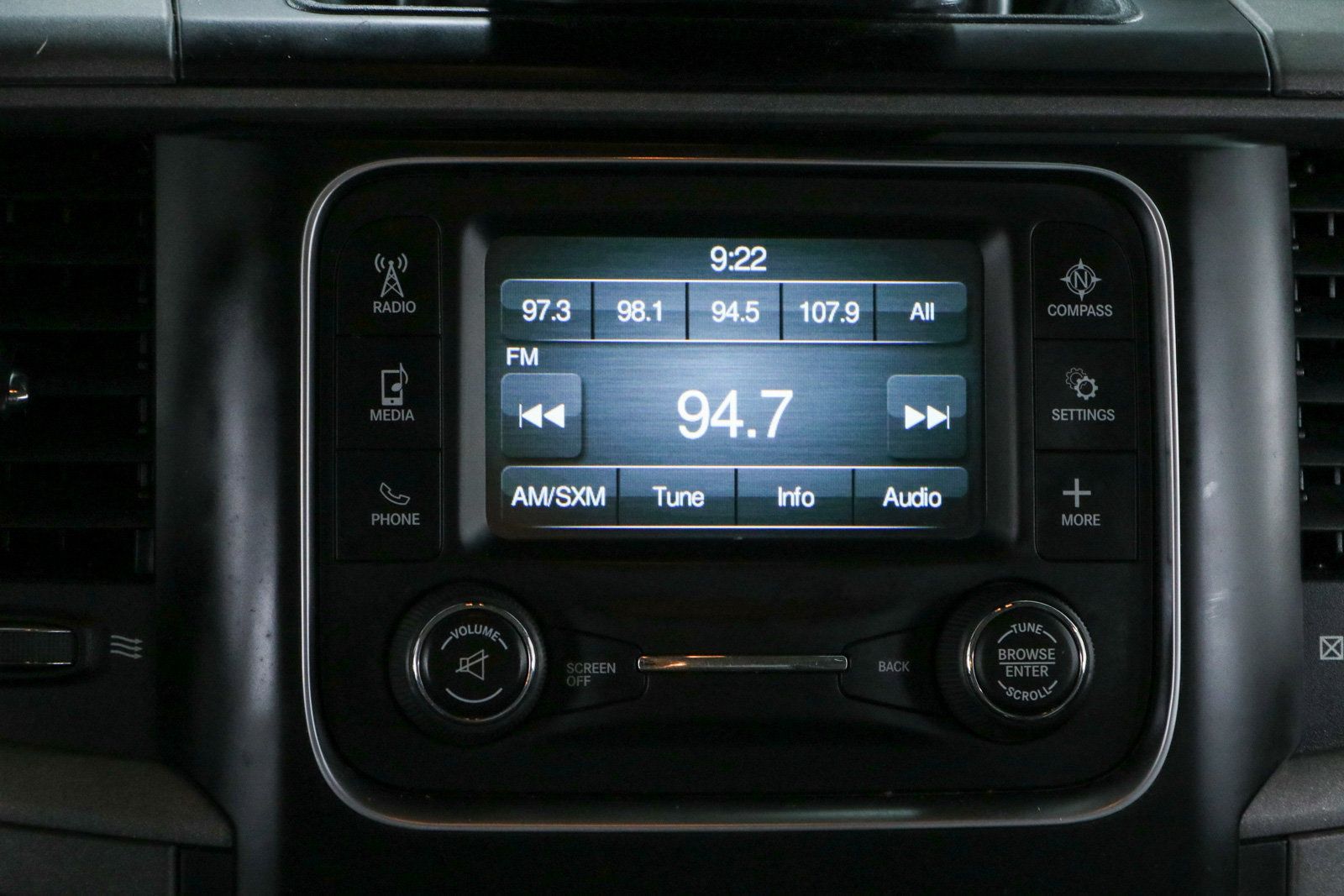 Used 2015 RAM 2500 Tradesman w/ Chrome Appearance Group AWD/4WD image 19