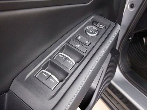 Used 2024 Honda Accord Sport image 12