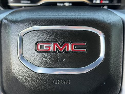 Used 2025 GMC Sierra 1500 SLT AWD/4WD image 23