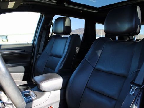 Used 2021 Jeep Grand Cherokee Limited w/ Luxury Group II image 15