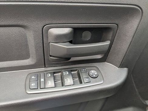 Used 2015 RAM 1500 Express image 20